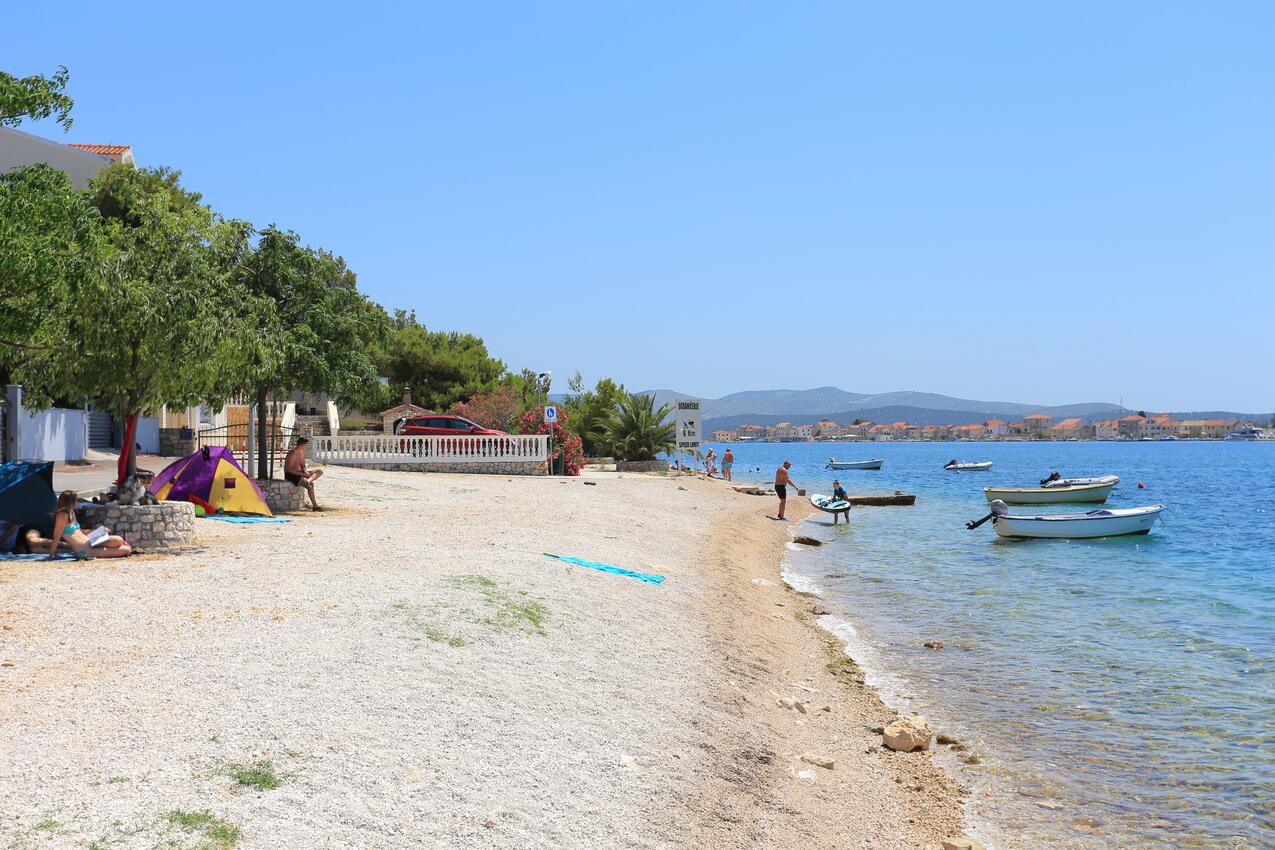 Legközelebbi strand - Apartmanok a tenger mellett Brodarica, Sibenik