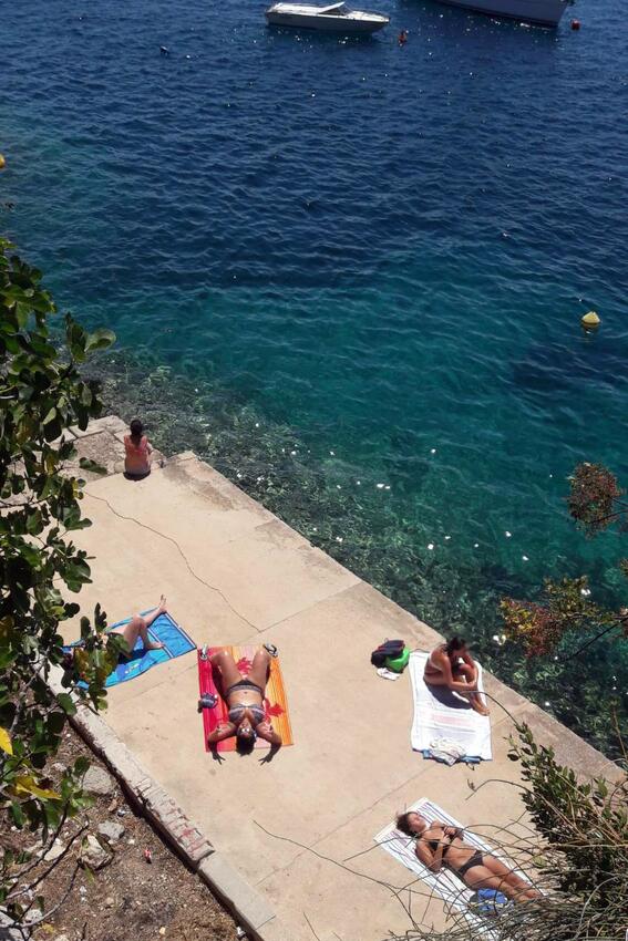 La spiaggia più vicina - Appartamenti accanto al mare Brodarica, Sebenico - Šibenik