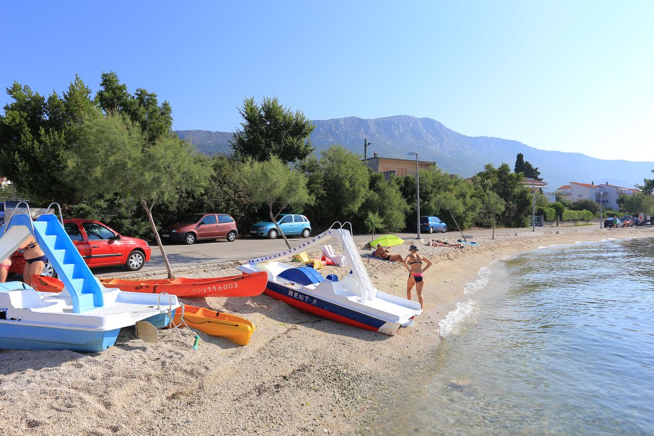 La spiaggia più vicina - Appartamenti con piscina per famiglie Kastel Kambelovac, Castelli - Kaštela
