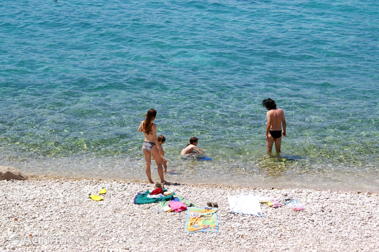Najbliższa plaża - Apartamenty i pokoje nad morzem Primosten