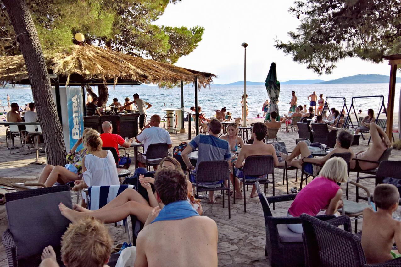 La spiaggia più vicina - Appartamenti accanto al mare Jadrija, Sebenico - Šibenik