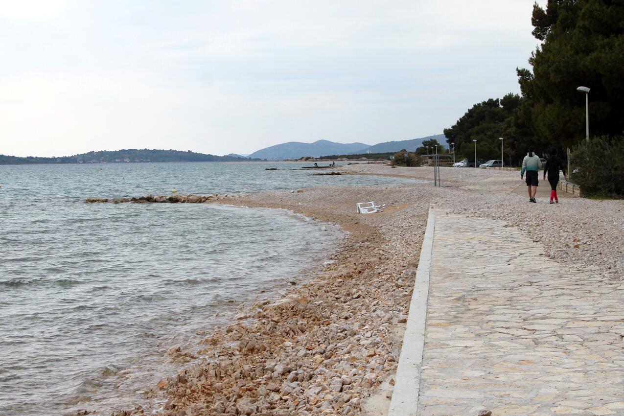 La spiaggia più vicina - Appartamenti accanto al mare Jadrija, Sebenico - Šibenik