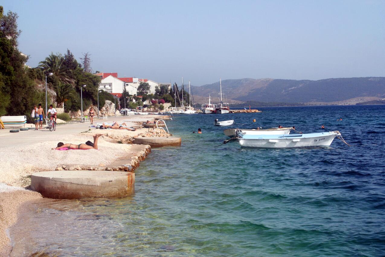 Nearest beach - Apartments by the sea Brodarica, Šibenik