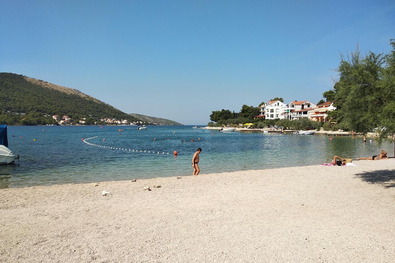 Nearest beach - Apartments by the sea Grebaštica, Šibenik