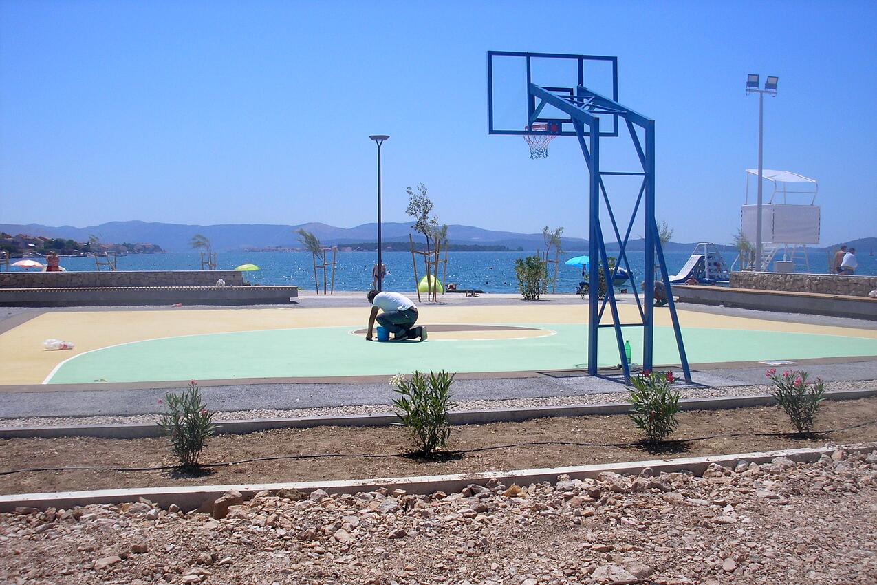Najbliža plaža - Apartmani i sobe uz more Brodarica, Šibenik