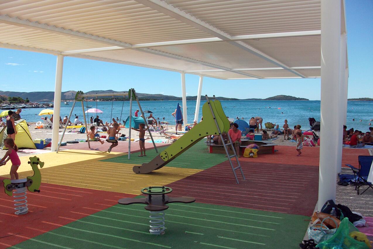Najbliža plaža - Apartmani i sobe uz more Brodarica, Šibenik