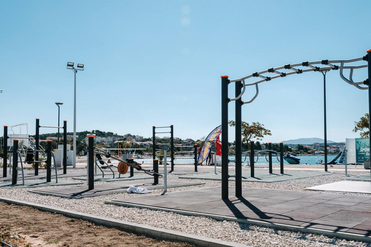 Najbliža plaža - Apartmani i sobe uz more Brodarica, Šibenik