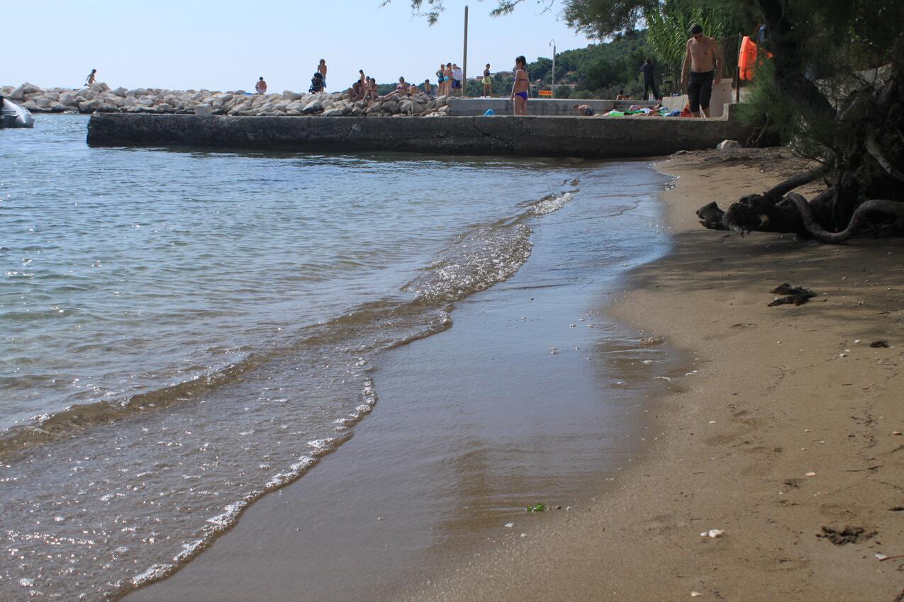 La spiaggia più vicina - Appartamenti accanto al mare Duccie - Duće, Almissa - Omiš