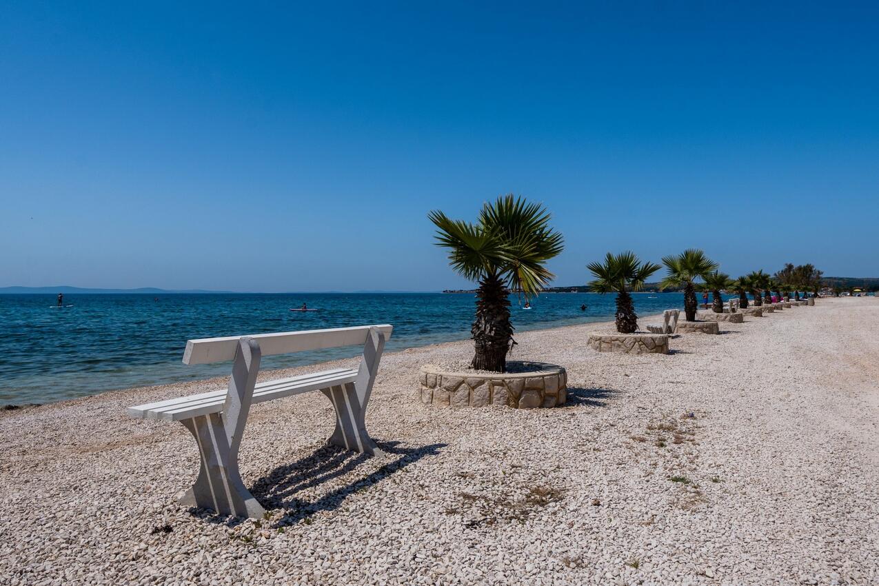 Nearest beach - Apartments with parking spaces Vir