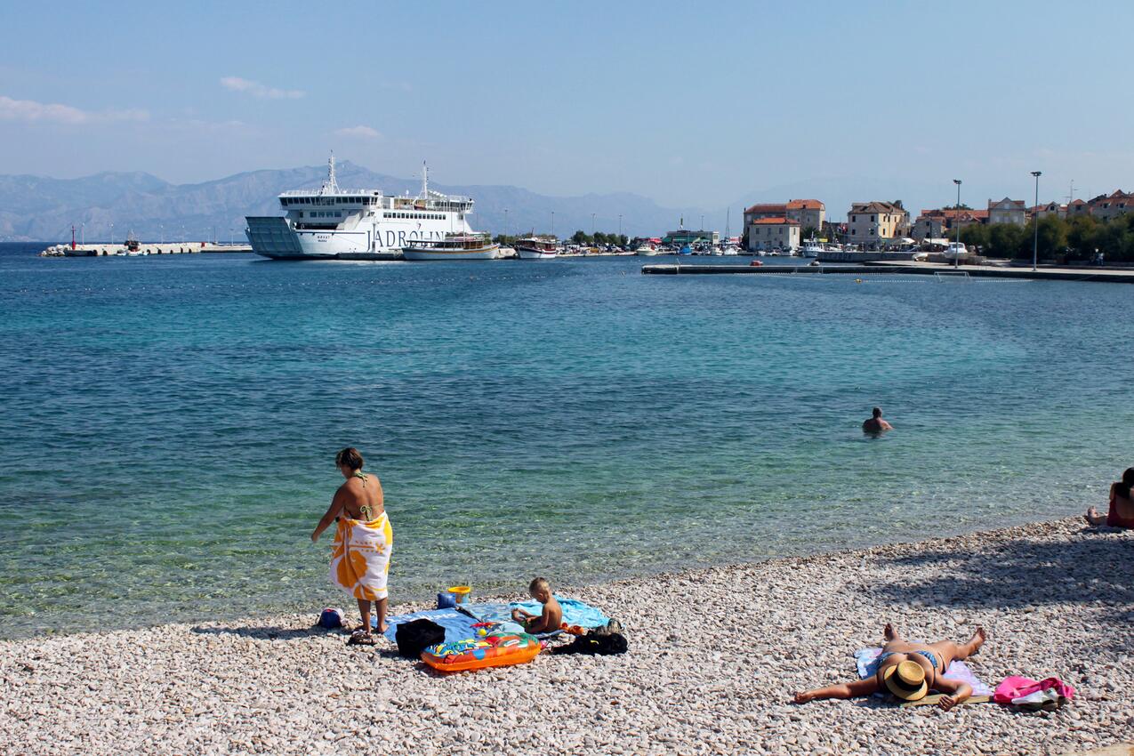 Legközelebbi strand - Apartmanok Internet hozzáféréssel Supetar, Brac
