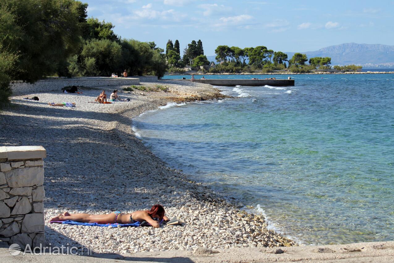 Nearest beach - Apartments by the sea Supetar, Brač