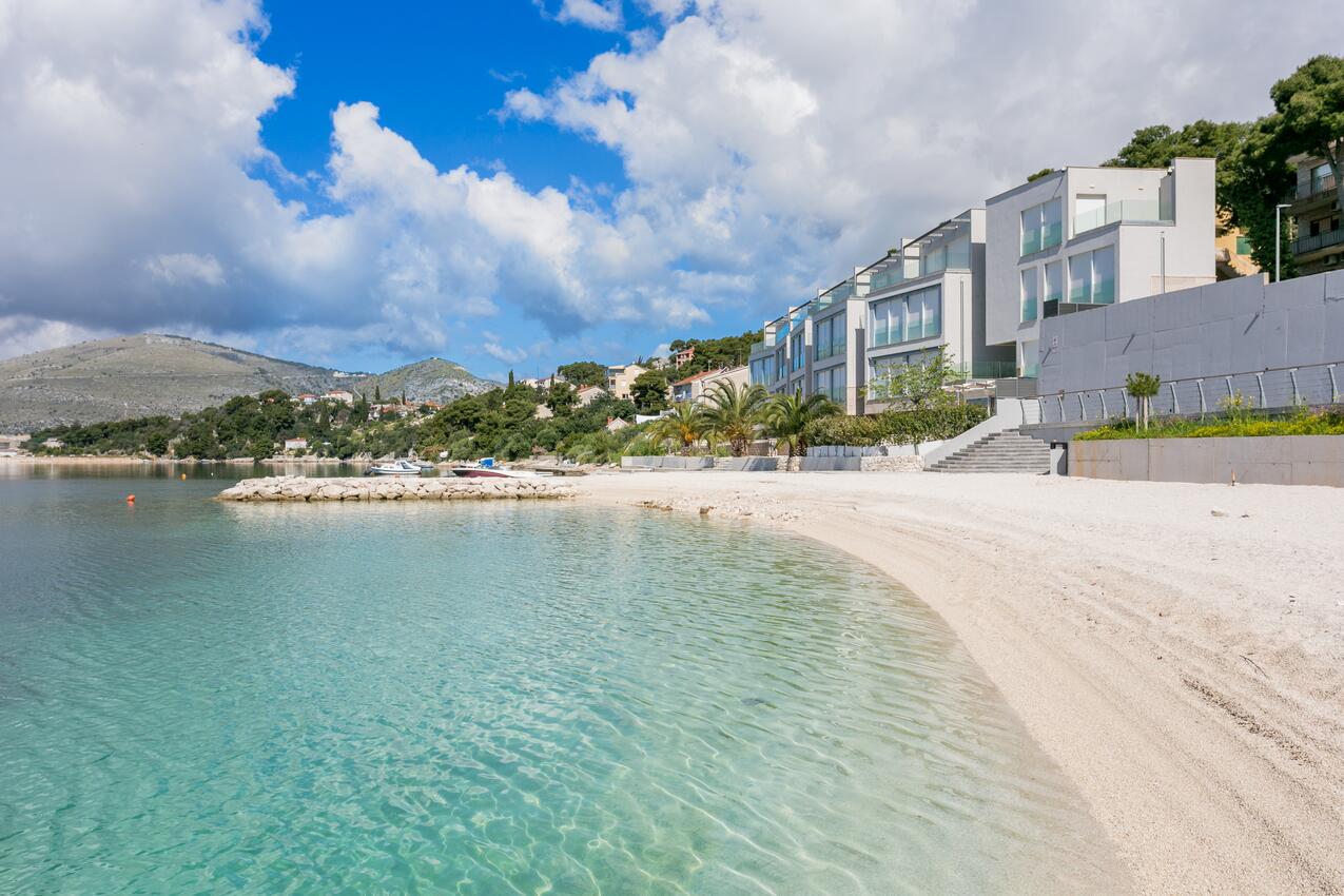 Nejbližší pláž - Apartmány s parkovištěm Trogir