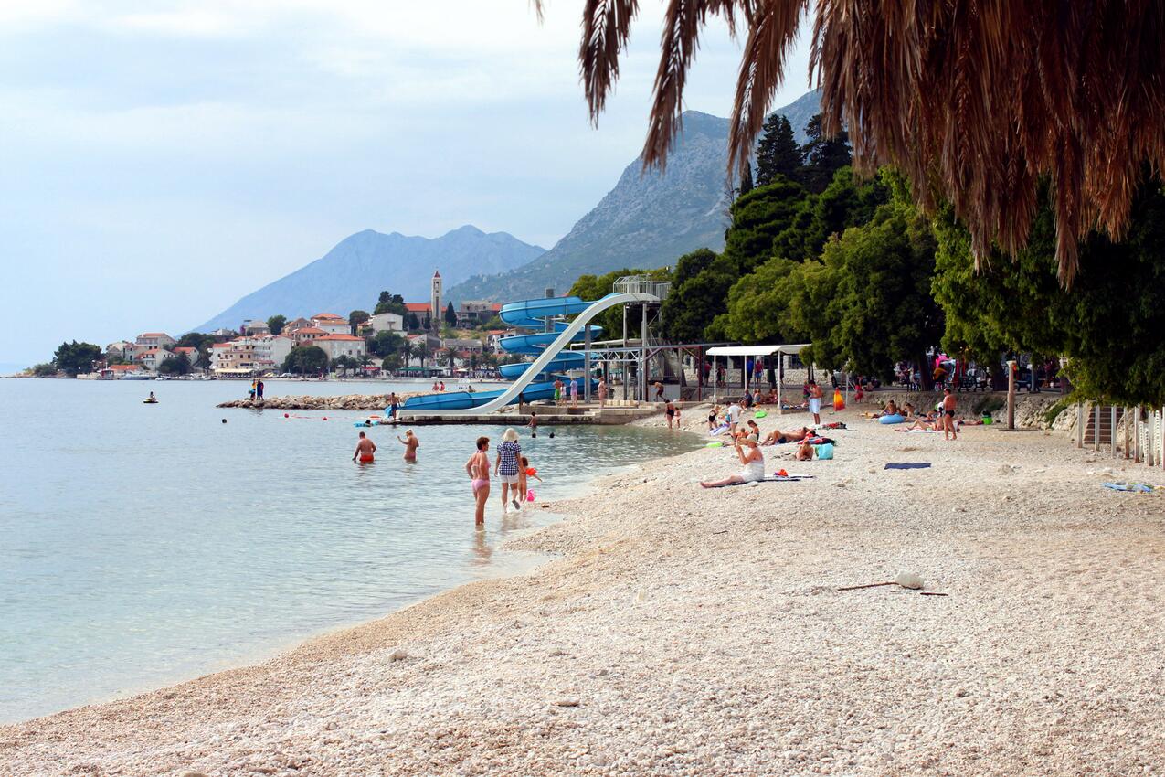 Nächster Strand - Ferienwohnungen und Zimmer am Meer Gradac, Makarska