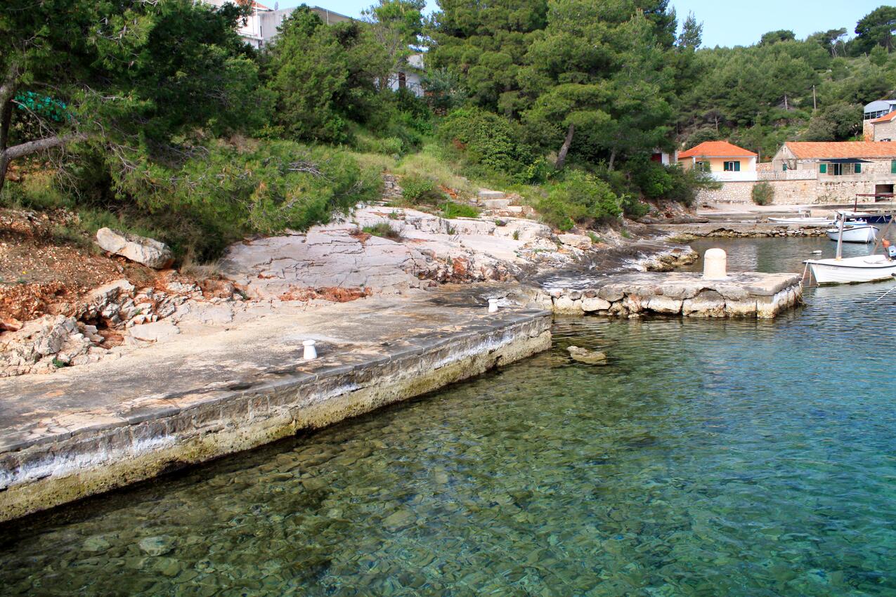 Nächster Strand - Ferienwohnungen am Meer Basina, Hvar