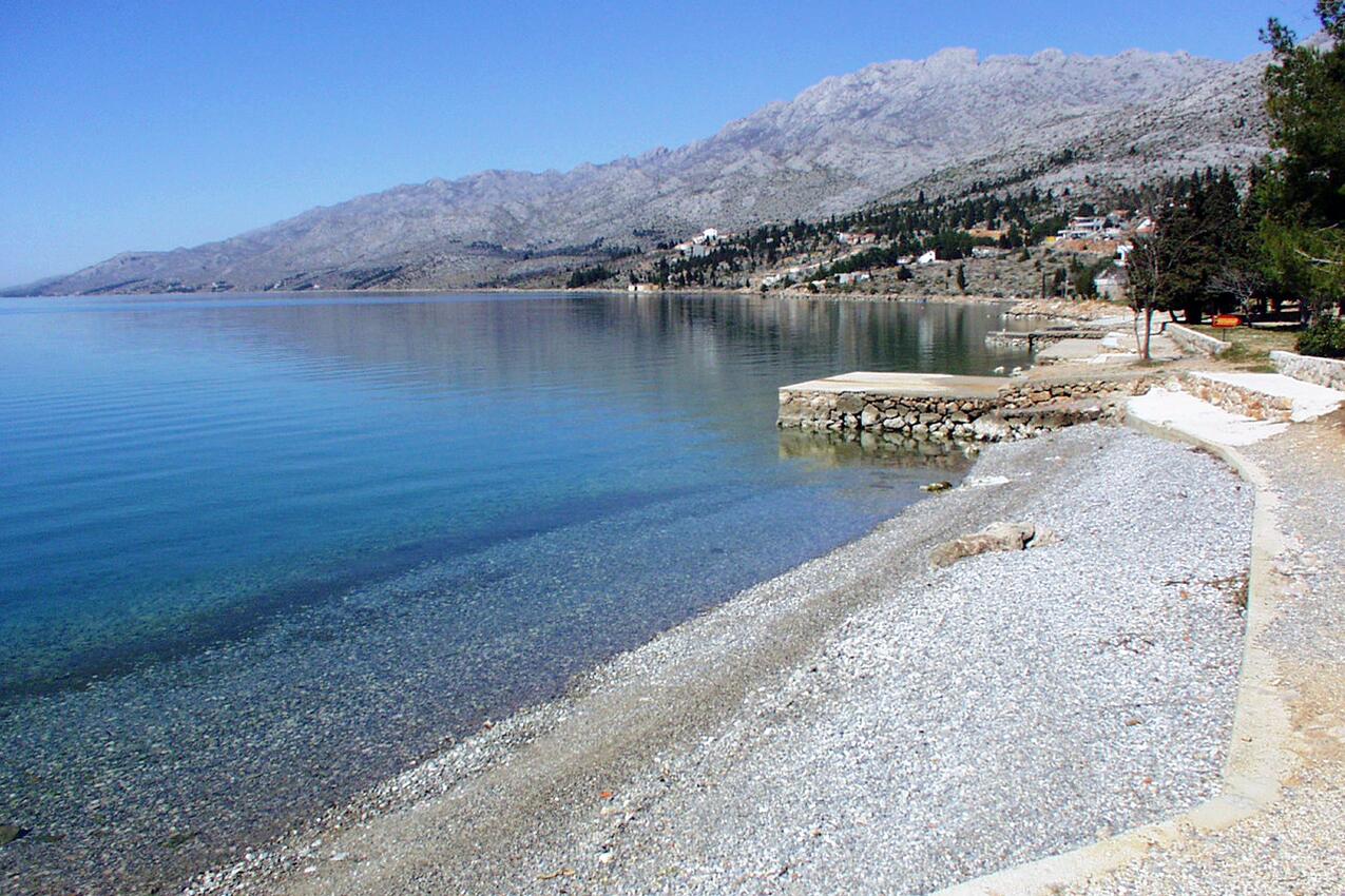 Nächster Strand - Ferienwohnungen am Meer Starigrad, Paklenica