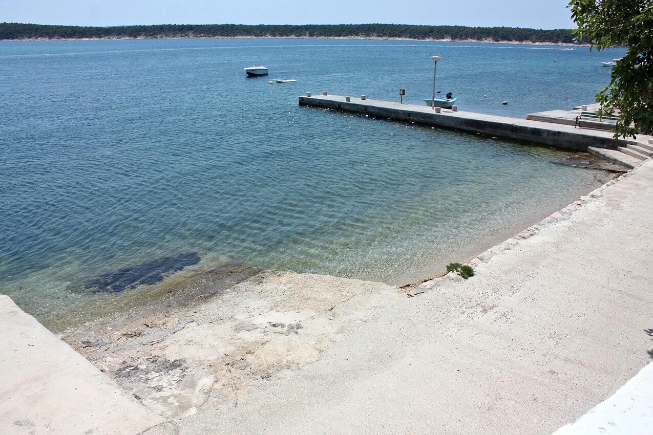 La spiaggia più vicina - Appartamenti accanto al mare Barbat, Arbe - Rab