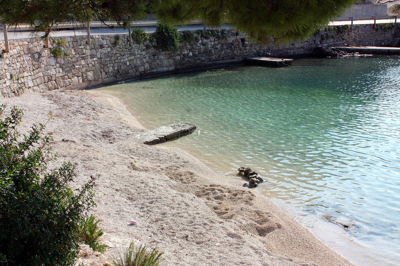Nächster Strand - Ferienwohnungen mit Internet Selca, Brac