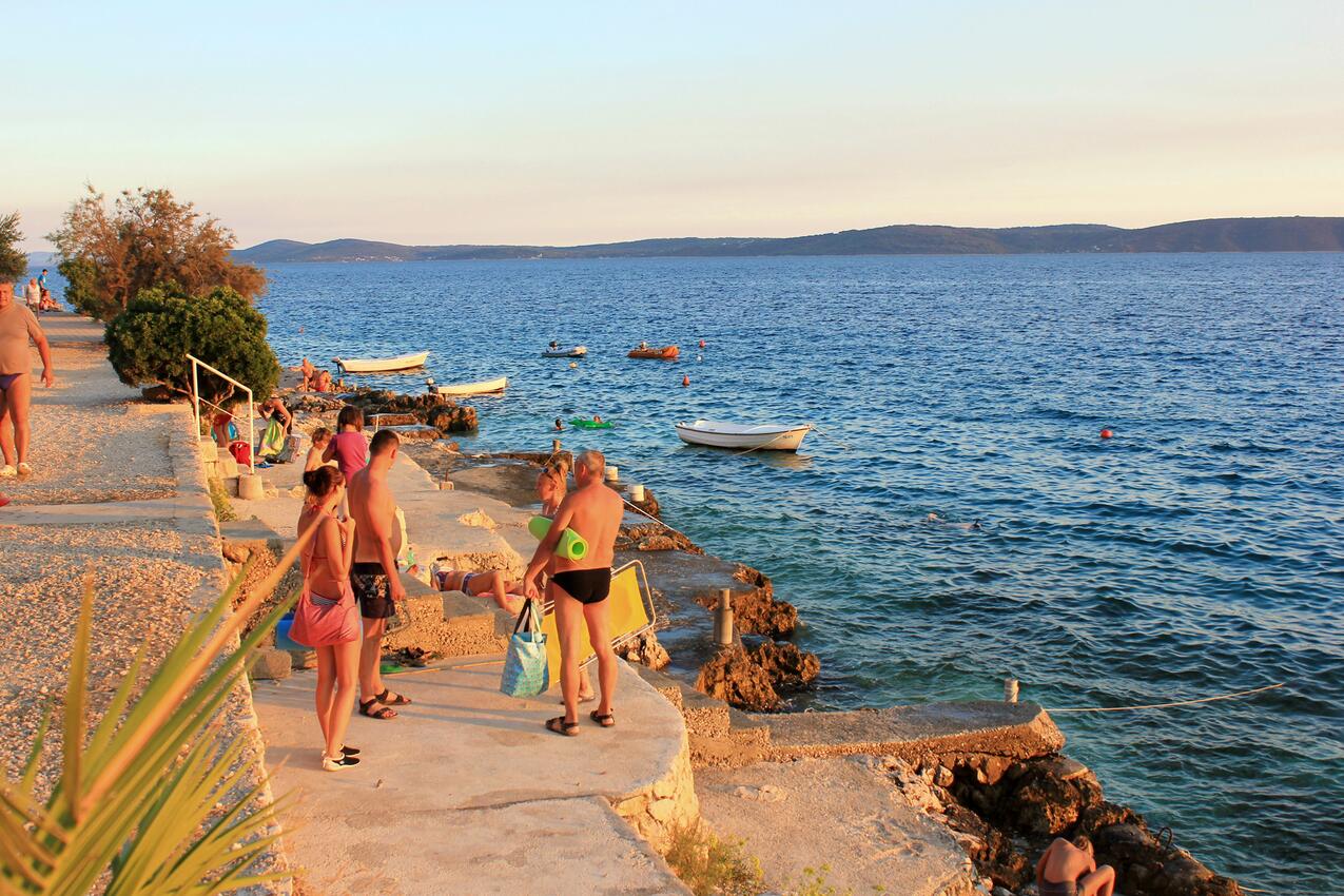 La spiaggia più vicina - Appartamenti accanto al mare Mavarstica, Bua - Čiovo