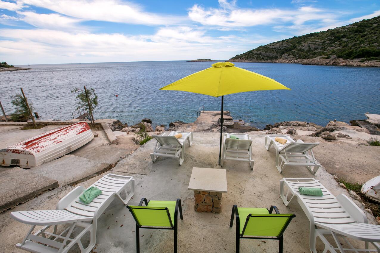 La spiaggia più vicina - Casa accanto al mare con piscina per famiglia Razanj, Rogosnizza - Rogoznica