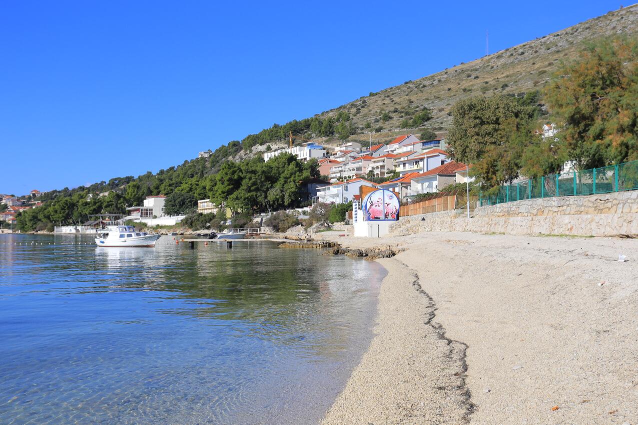 Legközelebbi strand - Apartmanok a tenger mellett Seget Donji, Trogir