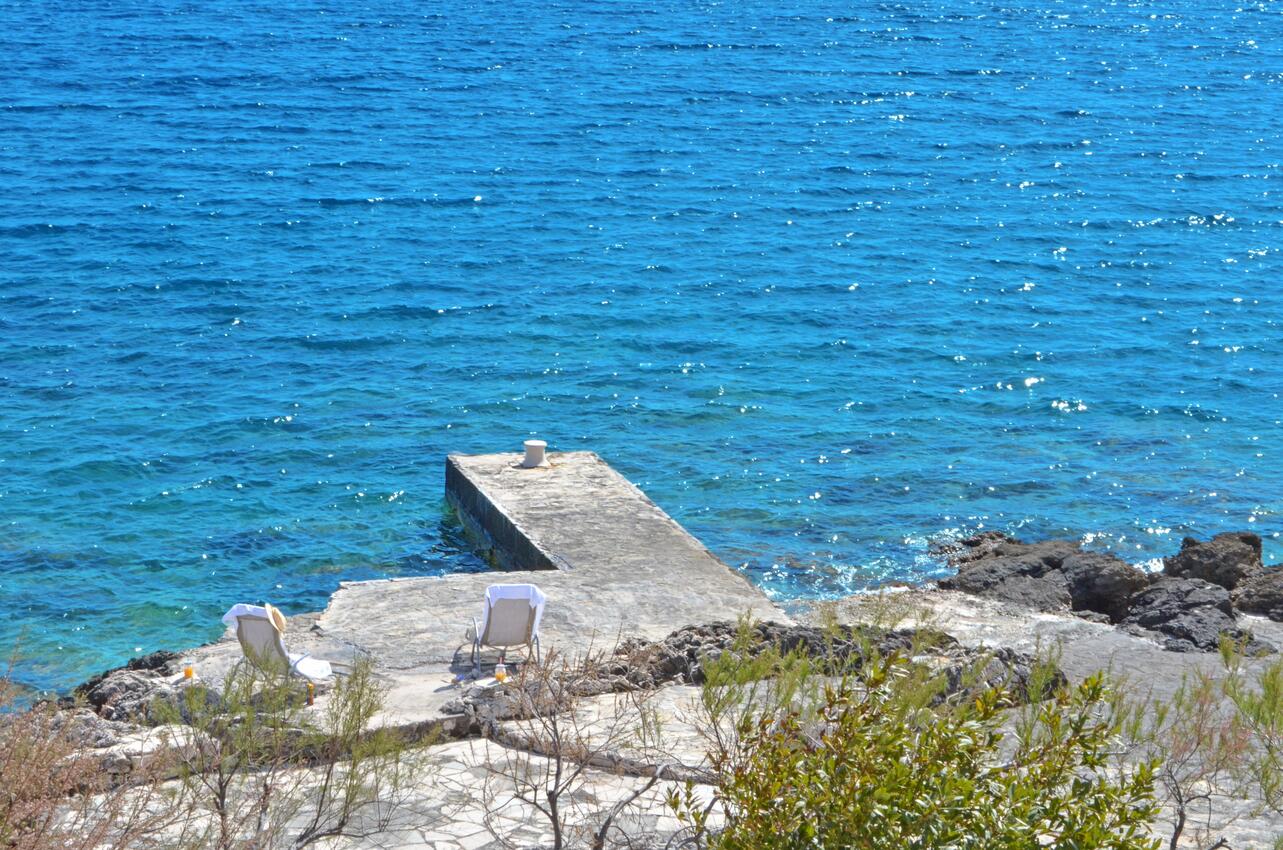 Nearest beach - Apartments by the sea Rogoznica
