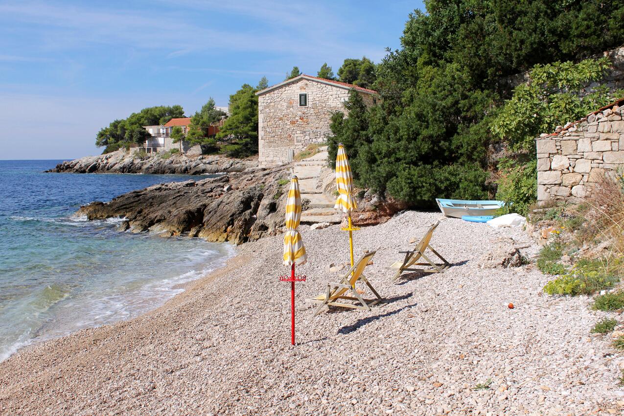 La spiaggia più vicina - Casa accanto al mare per famiglia con bambini Baia Tvrdni Dolac, Lesina - Hvar