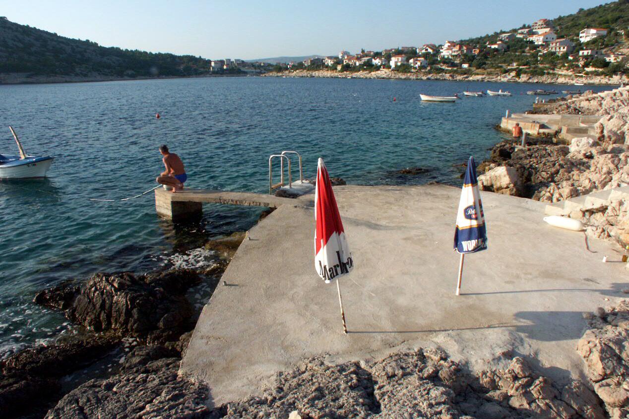 La spiaggia più vicina - Appartamenti accanto al mare Razanj, Rogosnizza - Rogoznica