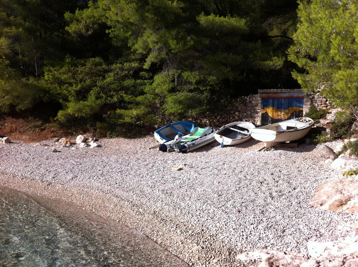 La spiaggia più vicina - Appartamenti robinsoniani accanto al mare Zavala, Lesina - Hvar