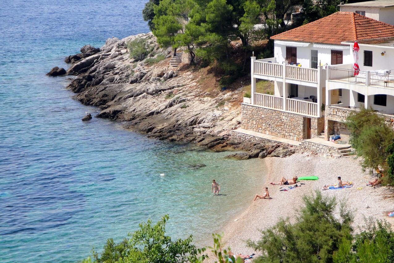 La spiaggia più vicina - Appartamenti robinsoniani accanto al mare Baia Tvrdni Dolac, Lesina - Hvar