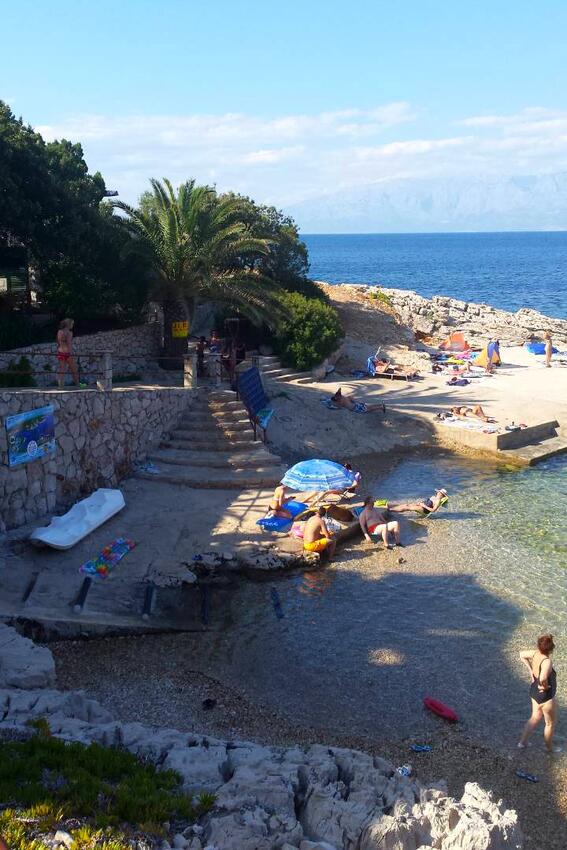 Nejbližší pláž - Apartmány u moře Zátoka Pokrivenik, Hvar