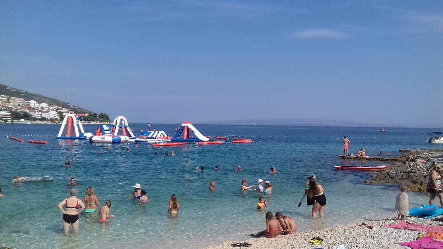 Nermeste strand - Lejligheder med pool Mavarstica, Ciovo