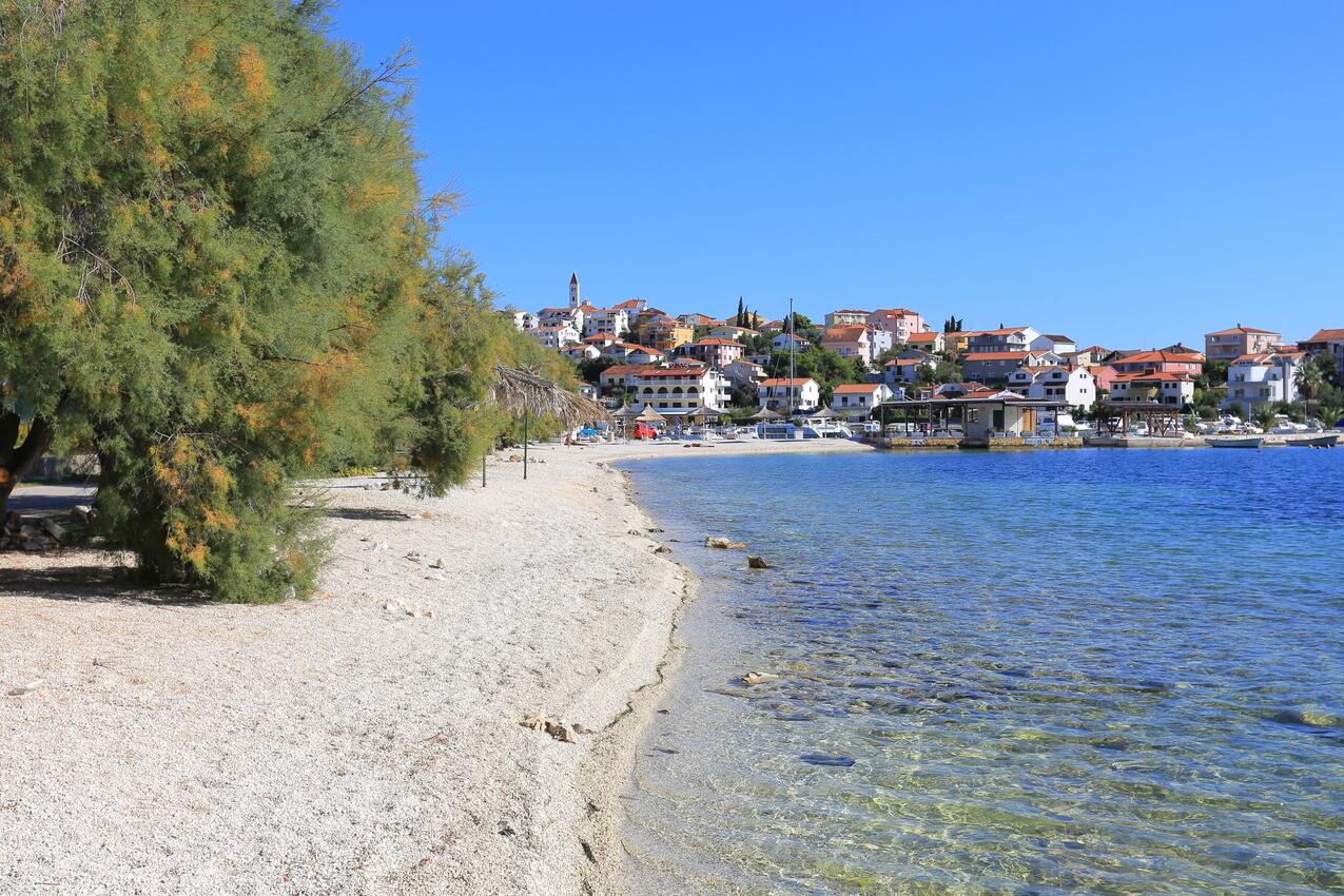Najbližja plaža - Apartmaji s parkingom Seget Vranjica, Trogir