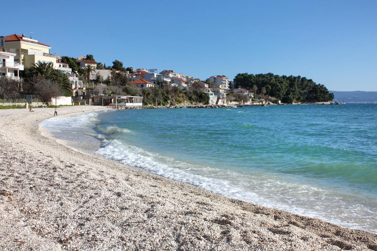 Den närmaste badstranden - Lägenheter med parkering Podstrana, Split