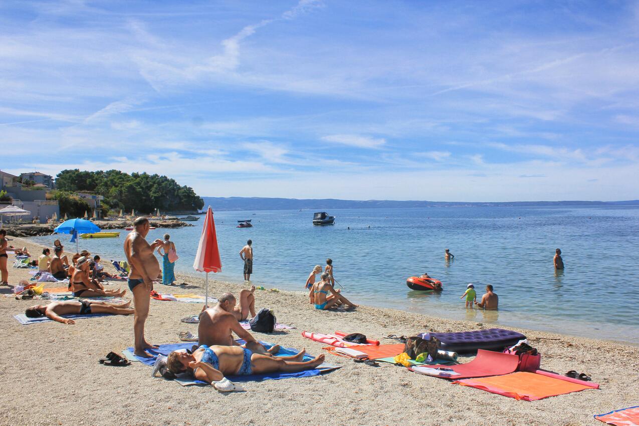 Den närmaste badstranden - Lägenheter med parkering Podstrana, Split