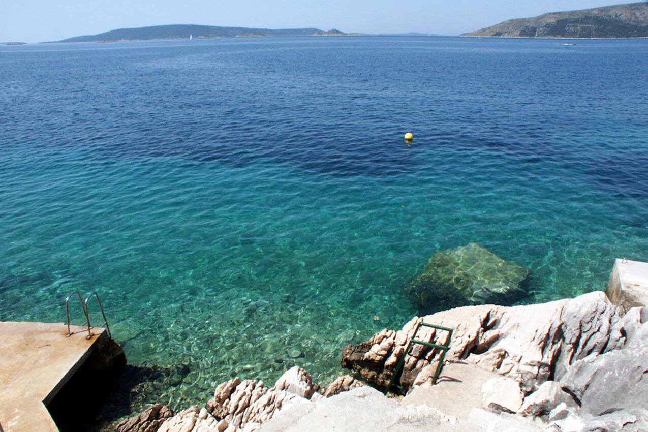 La spiaggia più vicina - Appartamenti accanto al mare Okrug Donji, Bua - Čiovo