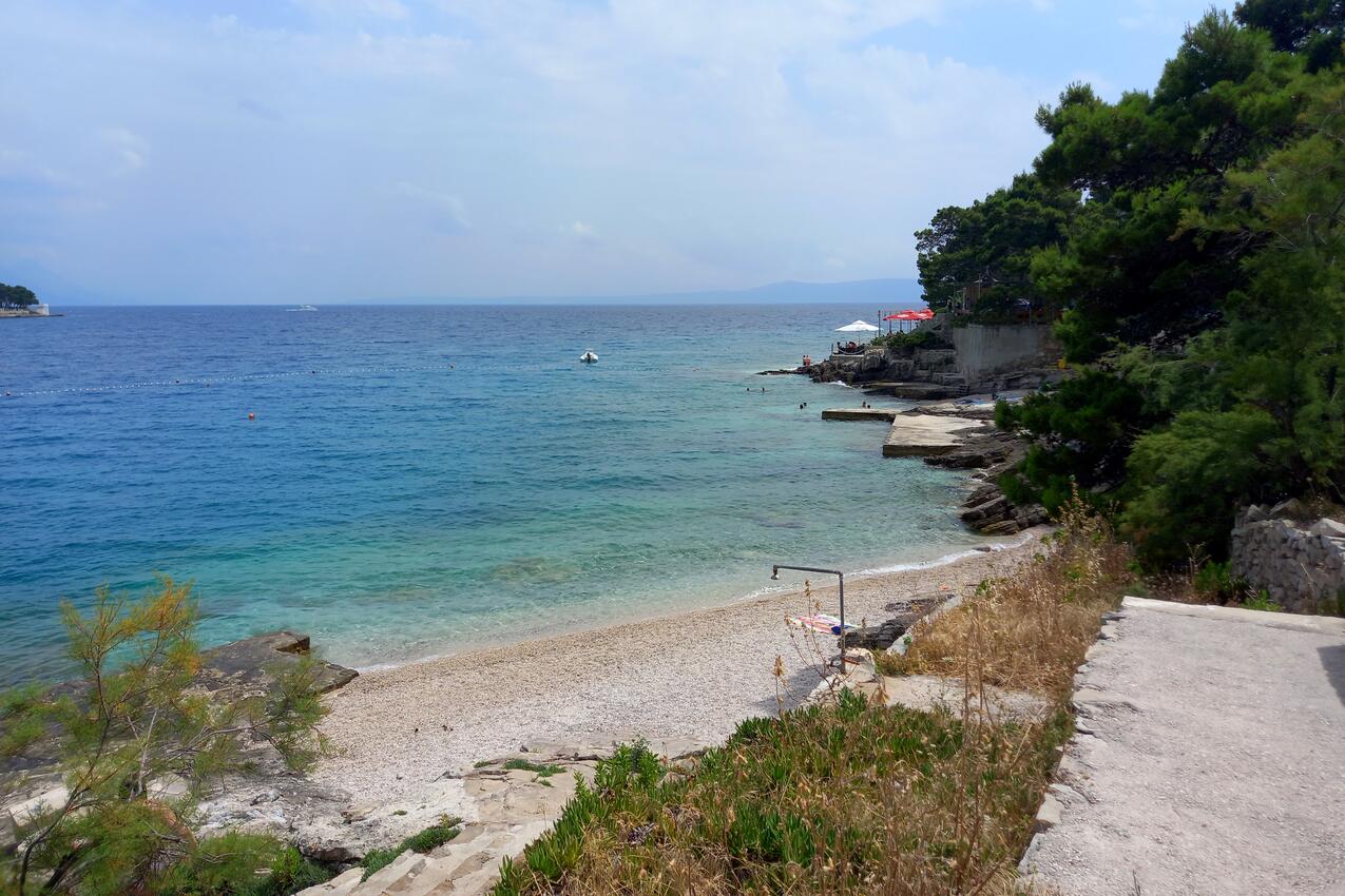 Nächster Strand - Ferienwohnungen mit Parkplatz Puntinak, Brac