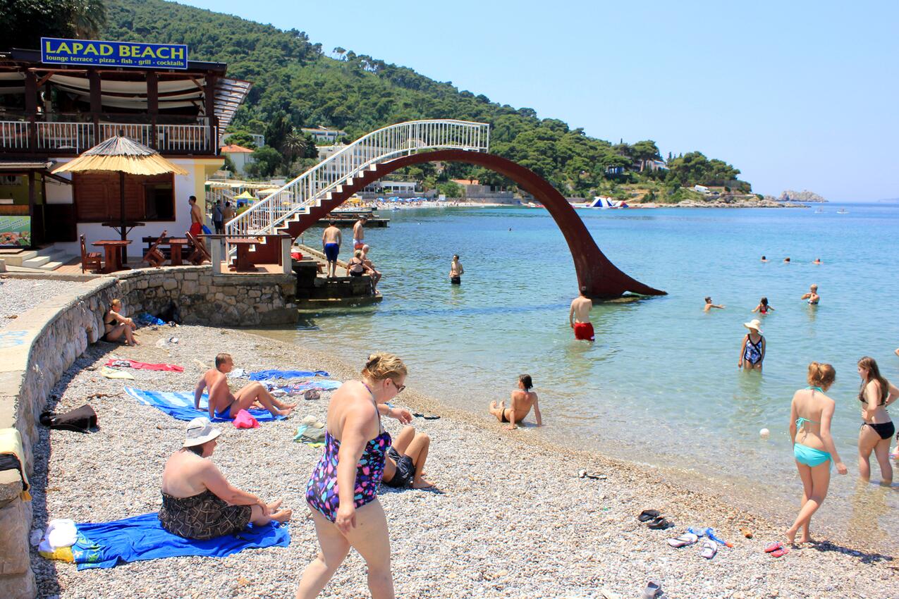 Nearest beach - Apartments with parking spaces Dubrovnik