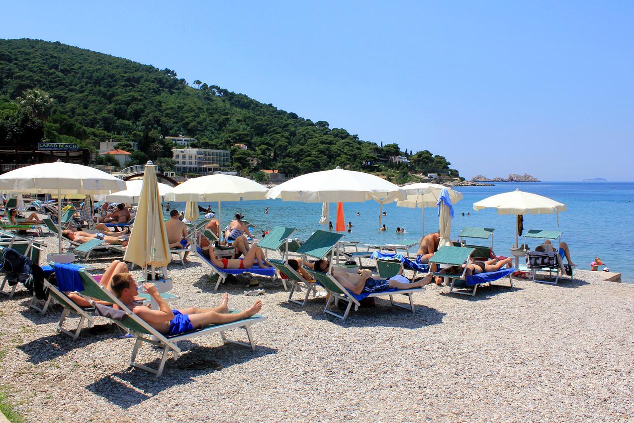 Nearest beach - Apartments with parking spaces Dubrovnik