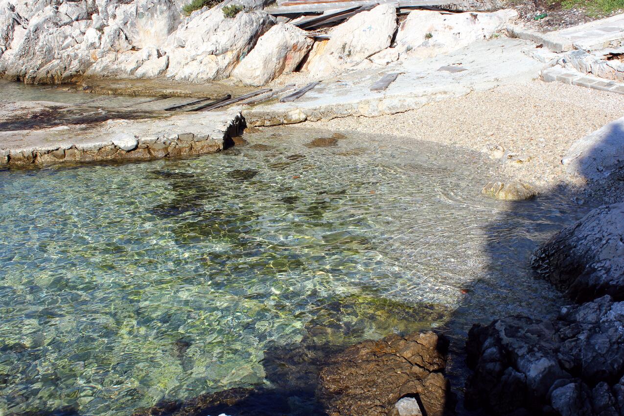 La spiaggia più vicina - Casa accanto al mare con piscina per famiglia Baia Ljubljeva, Traù - Trogir