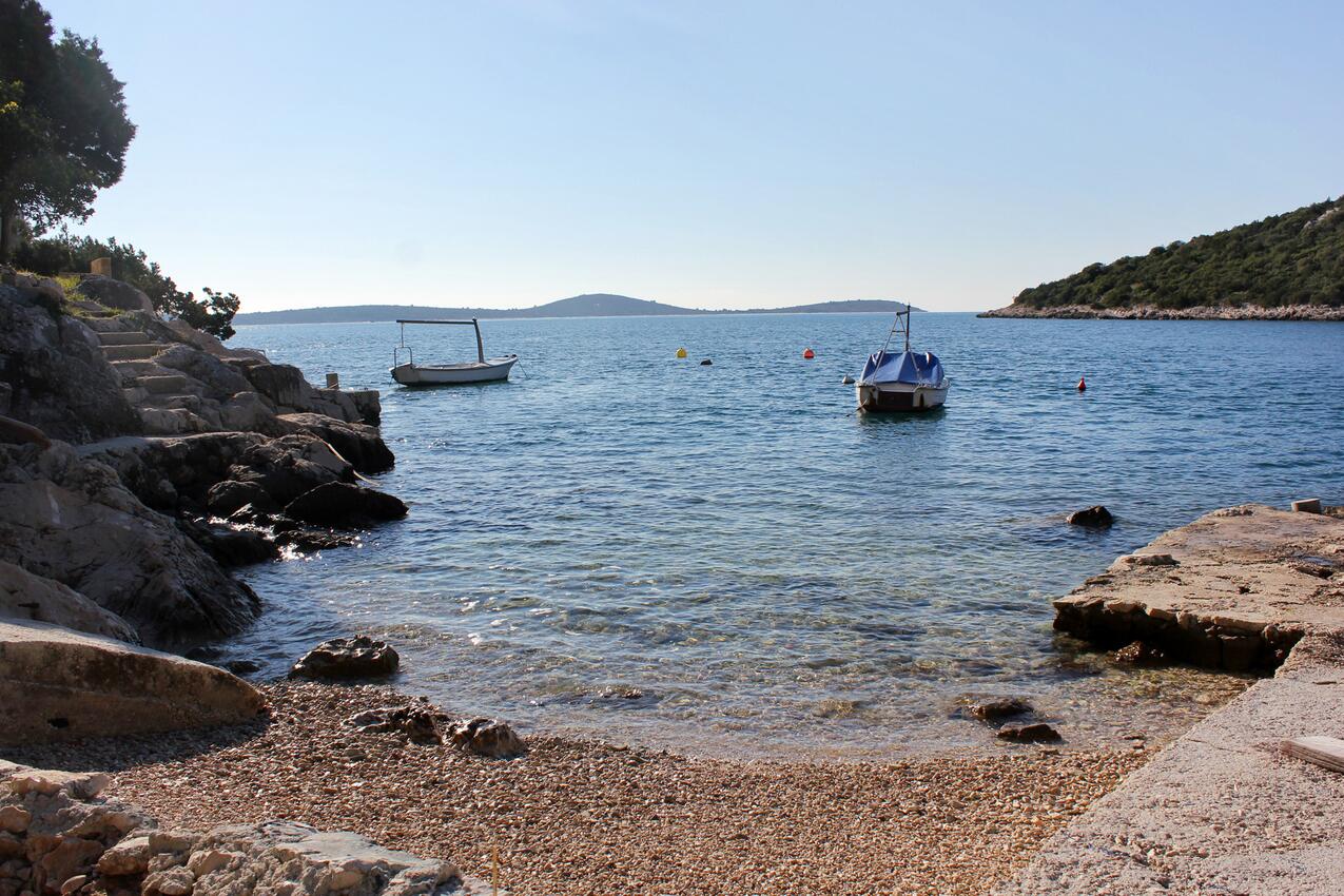 La spiaggia più vicina - Casa accanto al mare con piscina per famiglia Baia Ljubljeva, Traù - Trogir