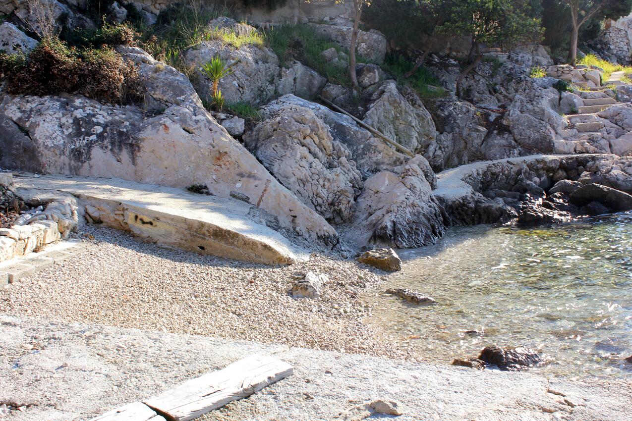 La spiaggia più vicina - Casa accanto al mare con piscina per famiglia Baia Ljubljeva, Traù - Trogir