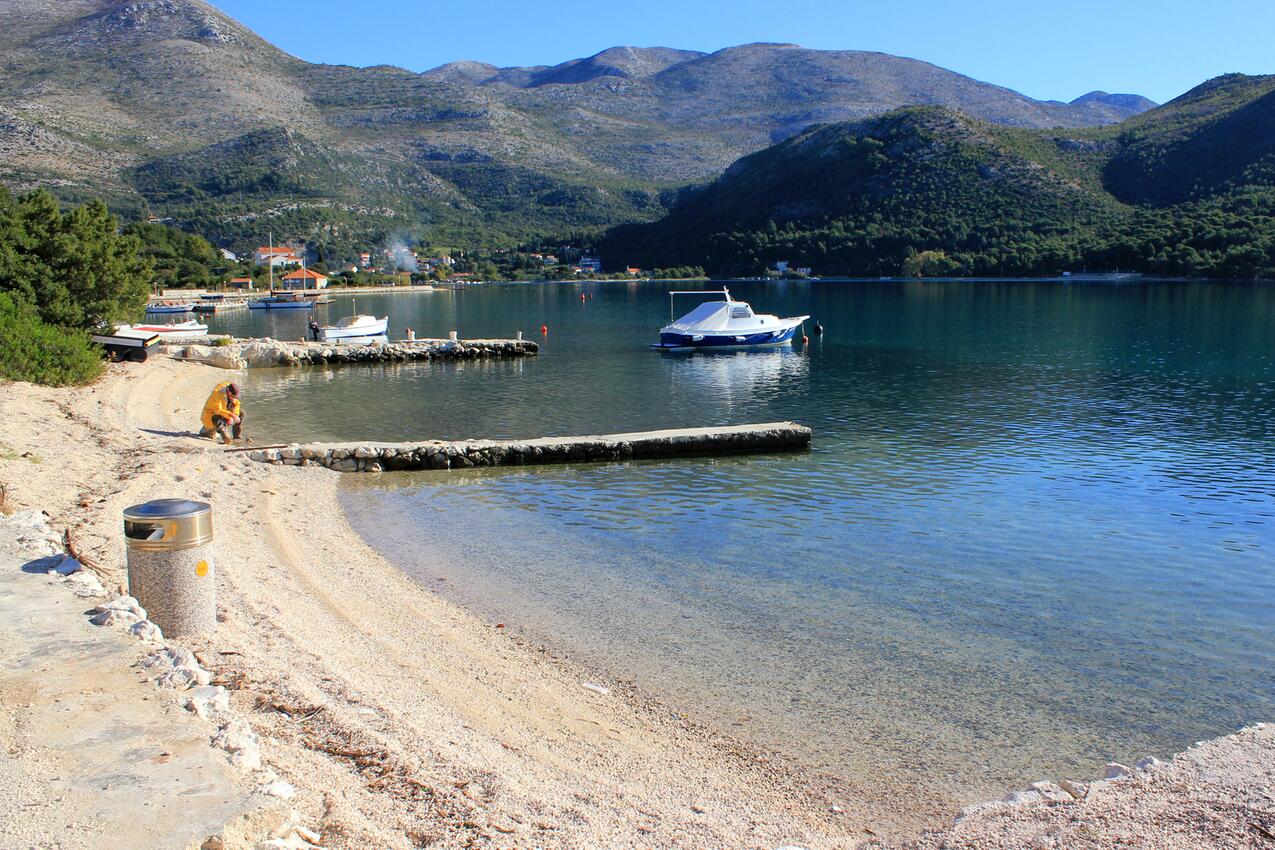 Nearest beach - Apartments and rooms with parking space Slano, Dubrovnik
