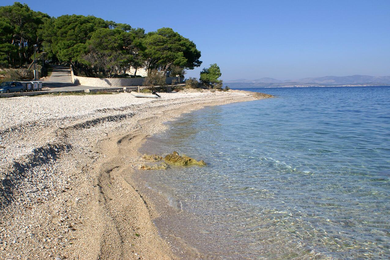 Nächster Strand - Ferienwohnungen mit Parkplatz Sutivan, Brac