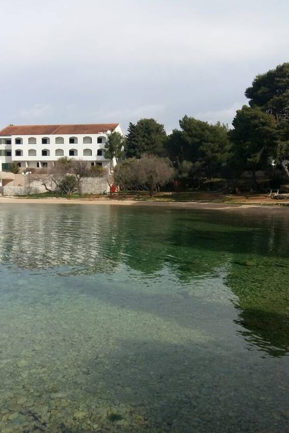 La spiaggia più vicina - Appartamenti con parcheggio Slosella - Pirovac, Sebenico - Šibenik