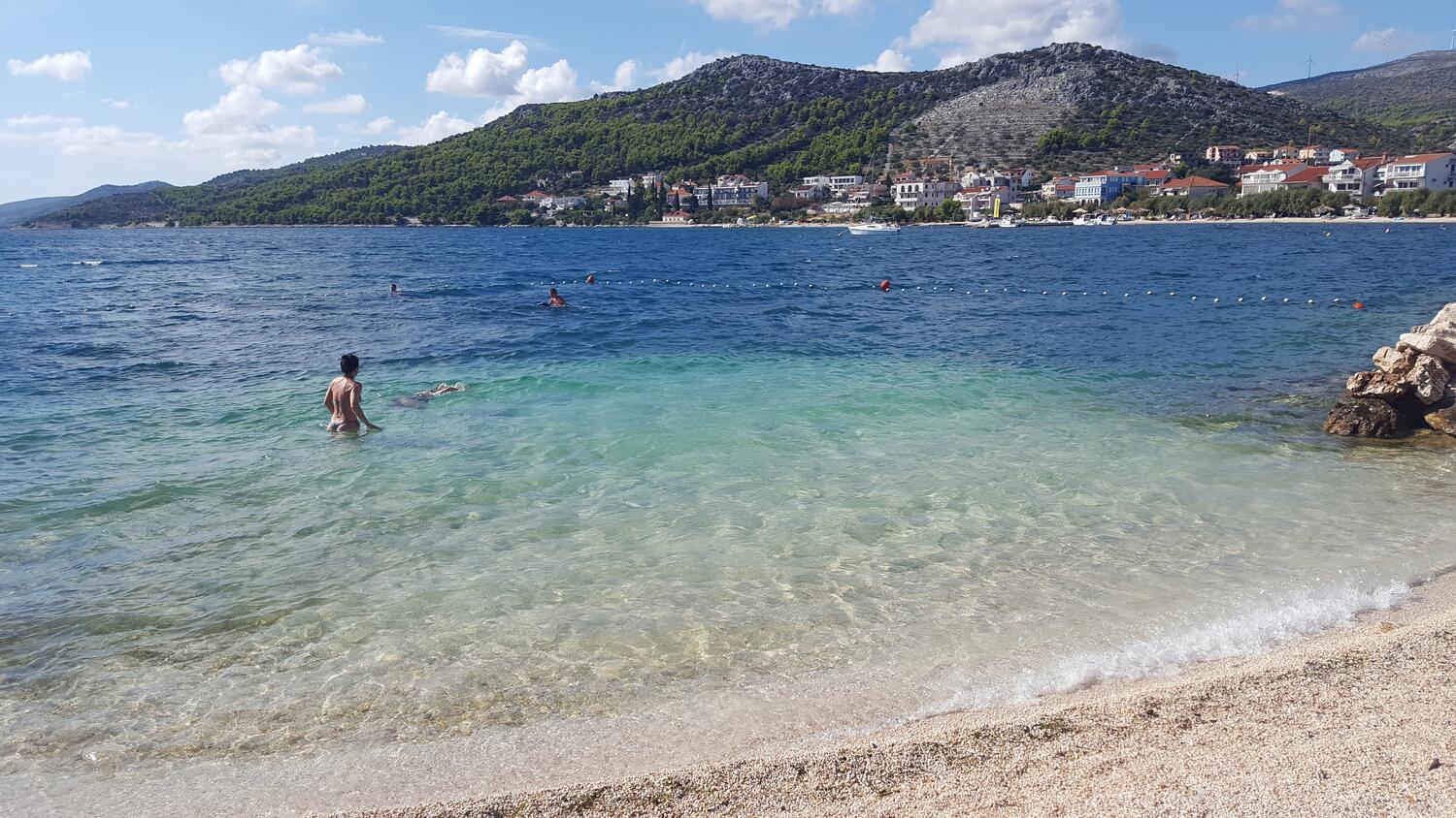 Nejbližší pláž - Apartmány u moře Seget Vranjica, Trogir