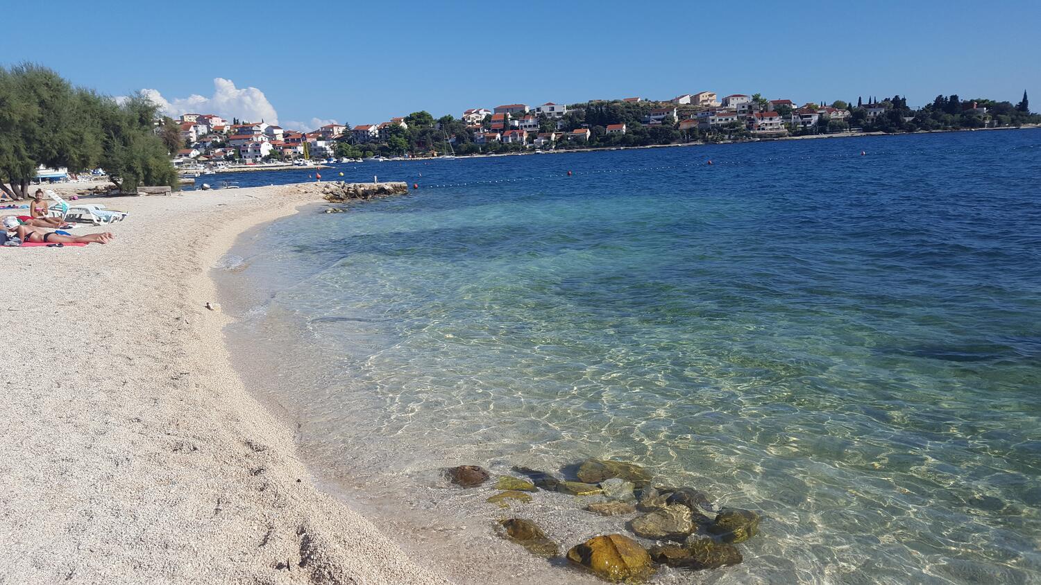 Nejbližší pláž - Apartmány u moře Seget Vranjica, Trogir