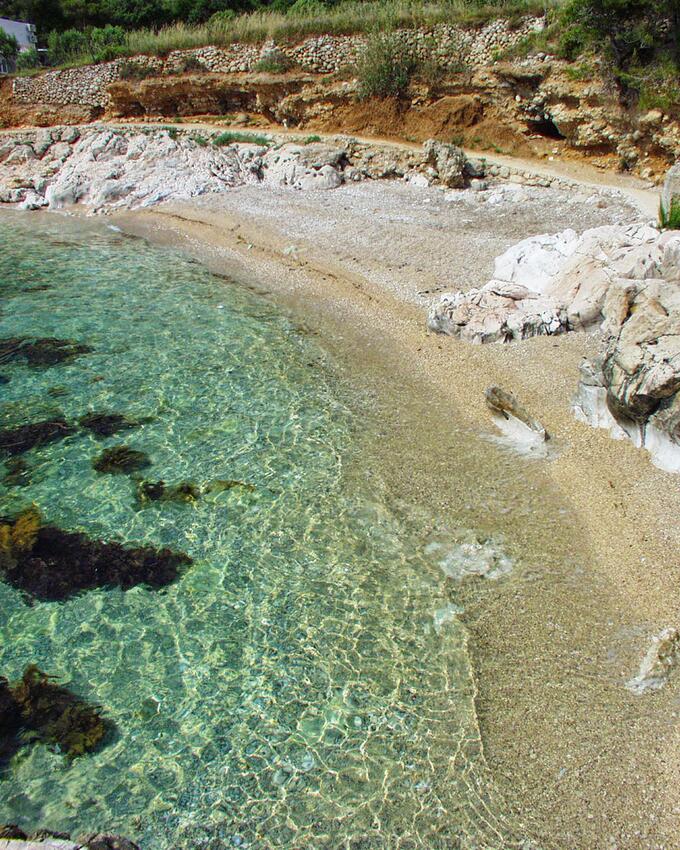Nächster Strand - Ferienwohnungen mit Parkplatz Ivan Dolac, Hvar