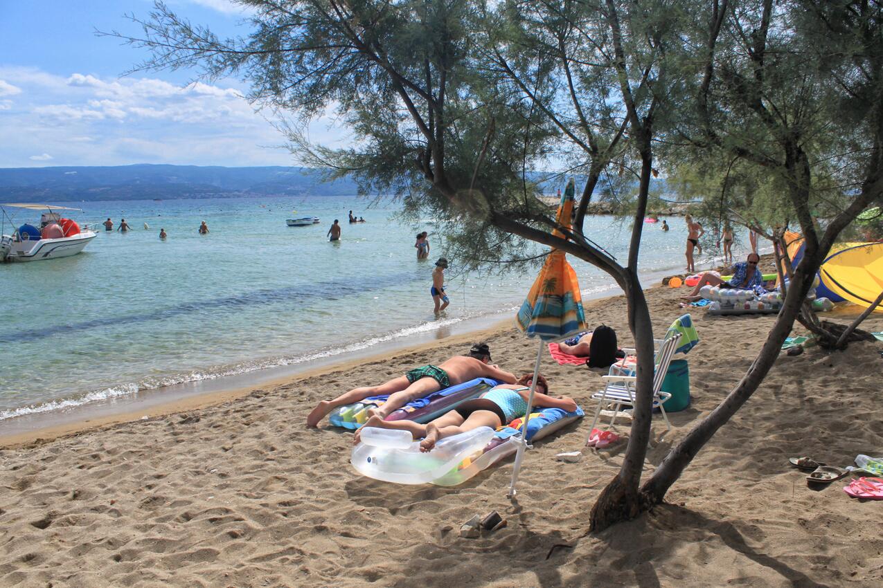 La spiaggia più vicina - Appartamenti con parcheggio Duccie - Duće, Almissa - Omiš