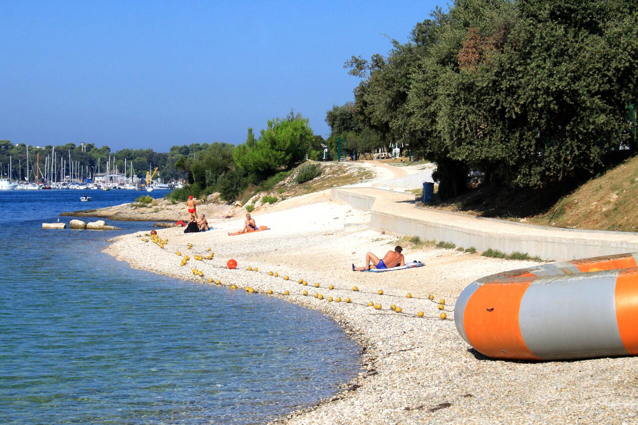 La spiaggia più vicina - Appartamenti con parcheggio Pola - Pula