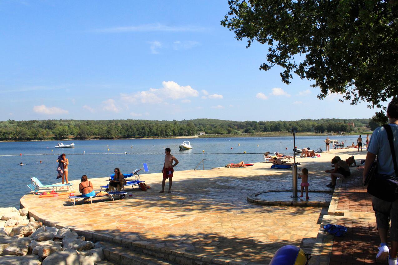 Nächster Strand - Ferienwohnungen mit Parkplatz Mugeba, Porec